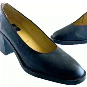 VIA MODA BLACK LEATHER ROUND  TOE BLOCK HEEL SHOES SIZE 40